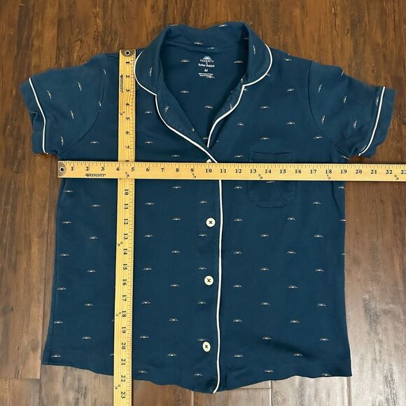 FAHERTY x ROLLER RABBIT Polo Pajama Top in Blue Mini Wave - Picture 8 of 8